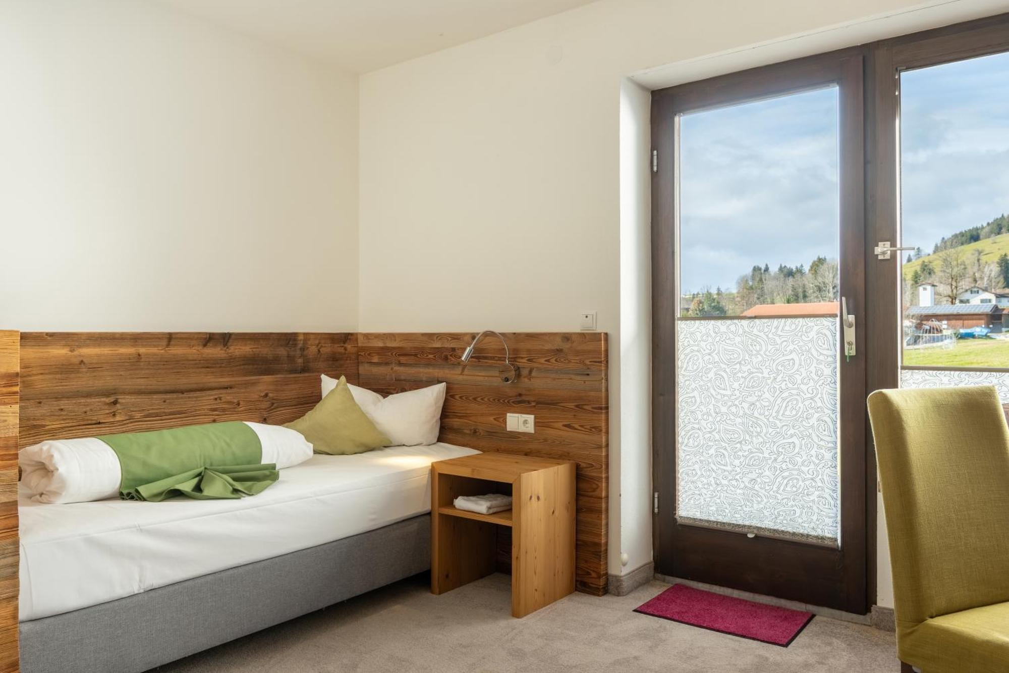 Landhotel Gockelwirt Eisenberg  Kültér fotó